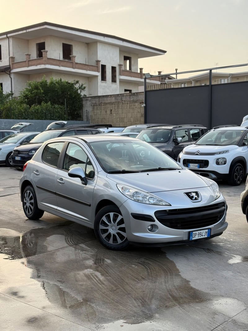 Peugeot 207 VTi 95CV 5p. ONE Line