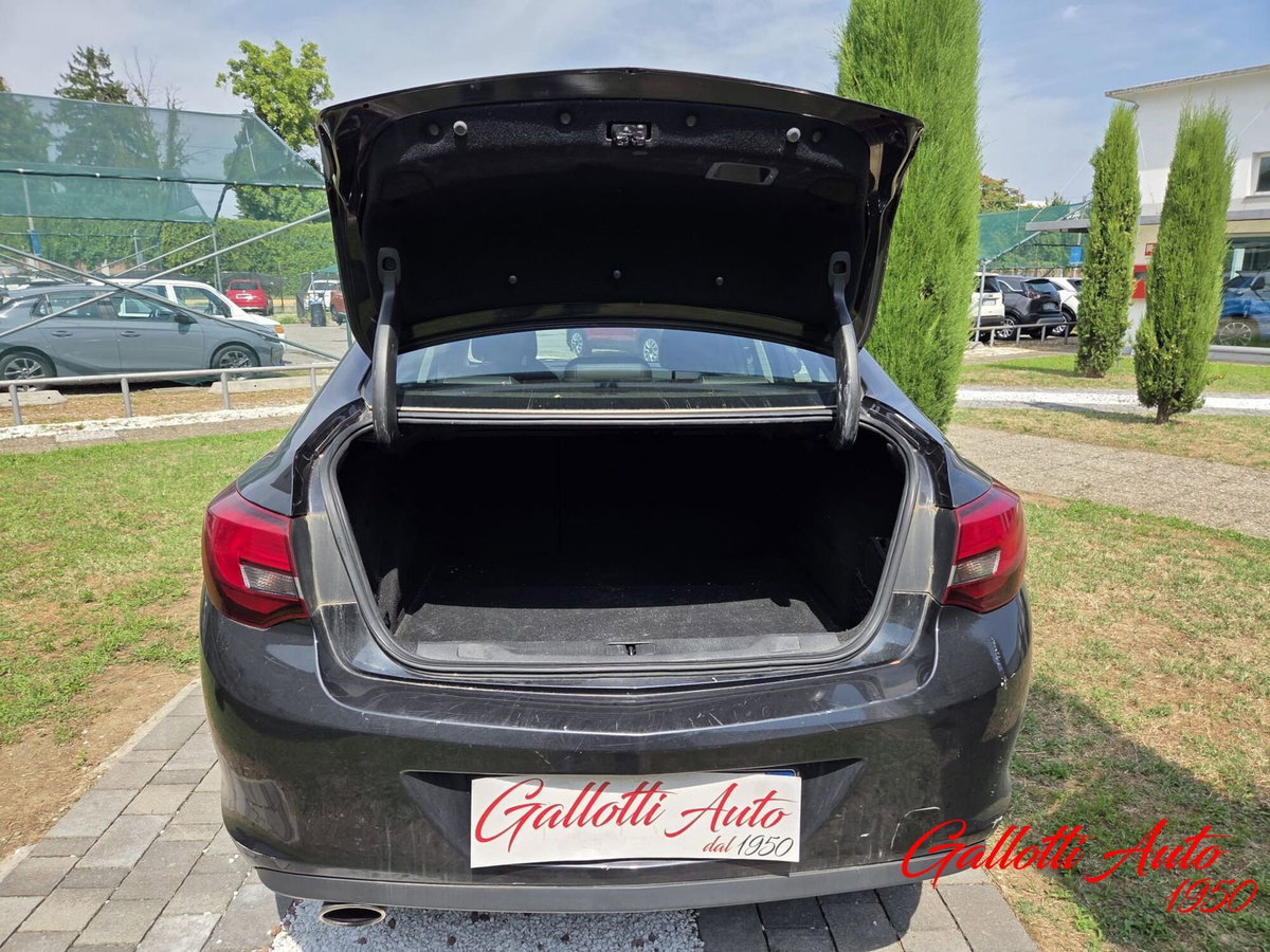 Opel Astra 1.4 Turbo 140CV 5 porte Cosmo (15)