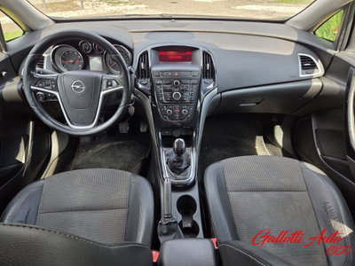 Opel Astra 1.4 Turbo 140CV 5 porte Cosmo (8)
