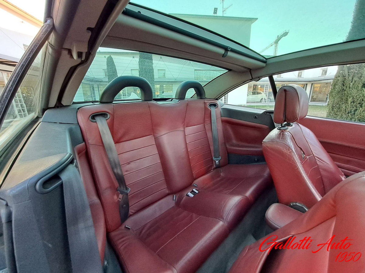 Renault Mégane Cabrio 2.0 16V dCi Luxe (10)