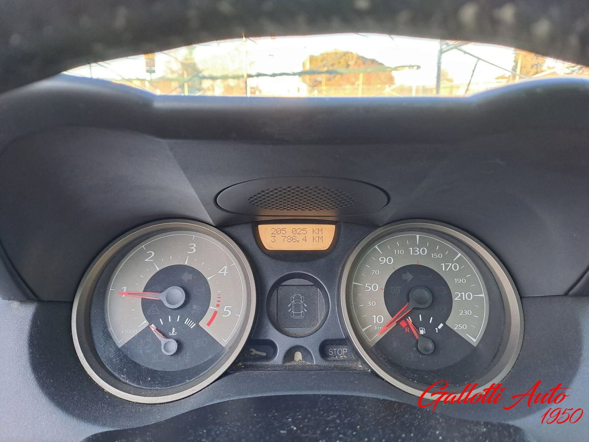 Renault Mégane Cabrio 2.0 16V dCi Luxe (11)