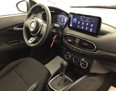 Fiat Tipo Tipo 5p 1.5 t4 hybrid Cross 130cv dct (18)