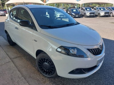 Lancia Ypsilon 1.0 FireFly 5 porte S&S Hybrid Ecochic Silver (14)