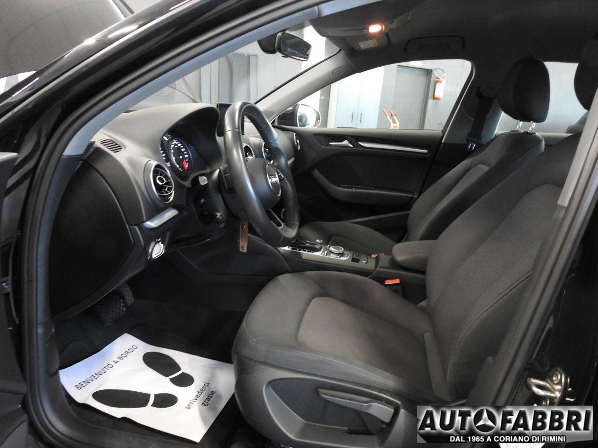 Audi A3 Sportback 1.6 TDI 116 CV S tronic (10)