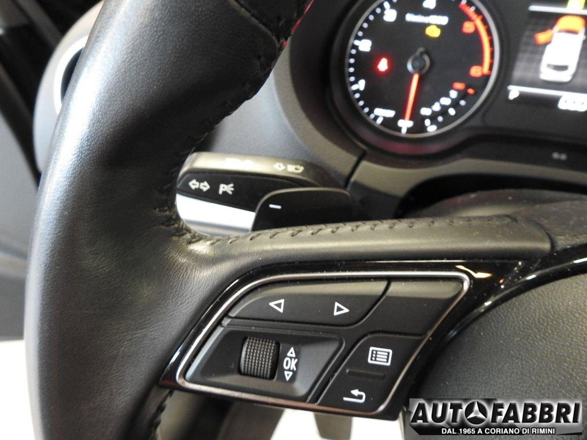 Audi A3 Sportback 1.6 TDI 116 CV S tronic (11)