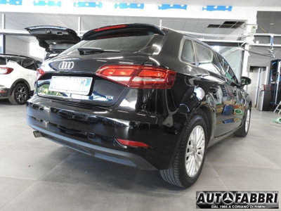 Audi A3 Sportback 1.6 TDI 116 CV S tronic (4)