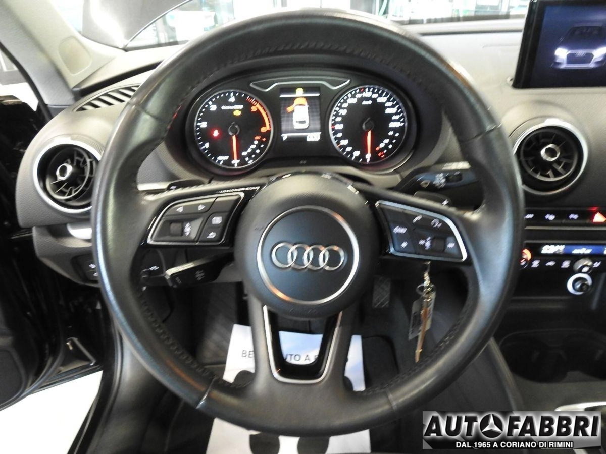Audi A3 Sportback 1.6 TDI 116 CV S tronic (9)