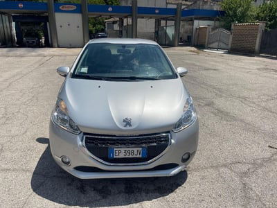 Peugeot 208 HDi 68 CV 5 porte Allure usata