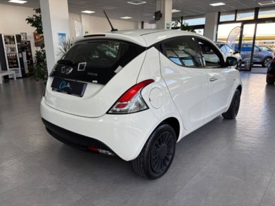 Lancia Ypsilon 1.0 FireFly 5 porte S&S Hybrid Ecochic UnYca (8)