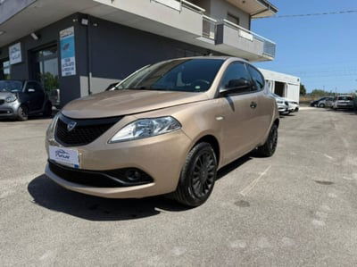 Lancia Ypsilon 1.0 FireFly 5 porte S&S Hybrid Ecochic Gold usata