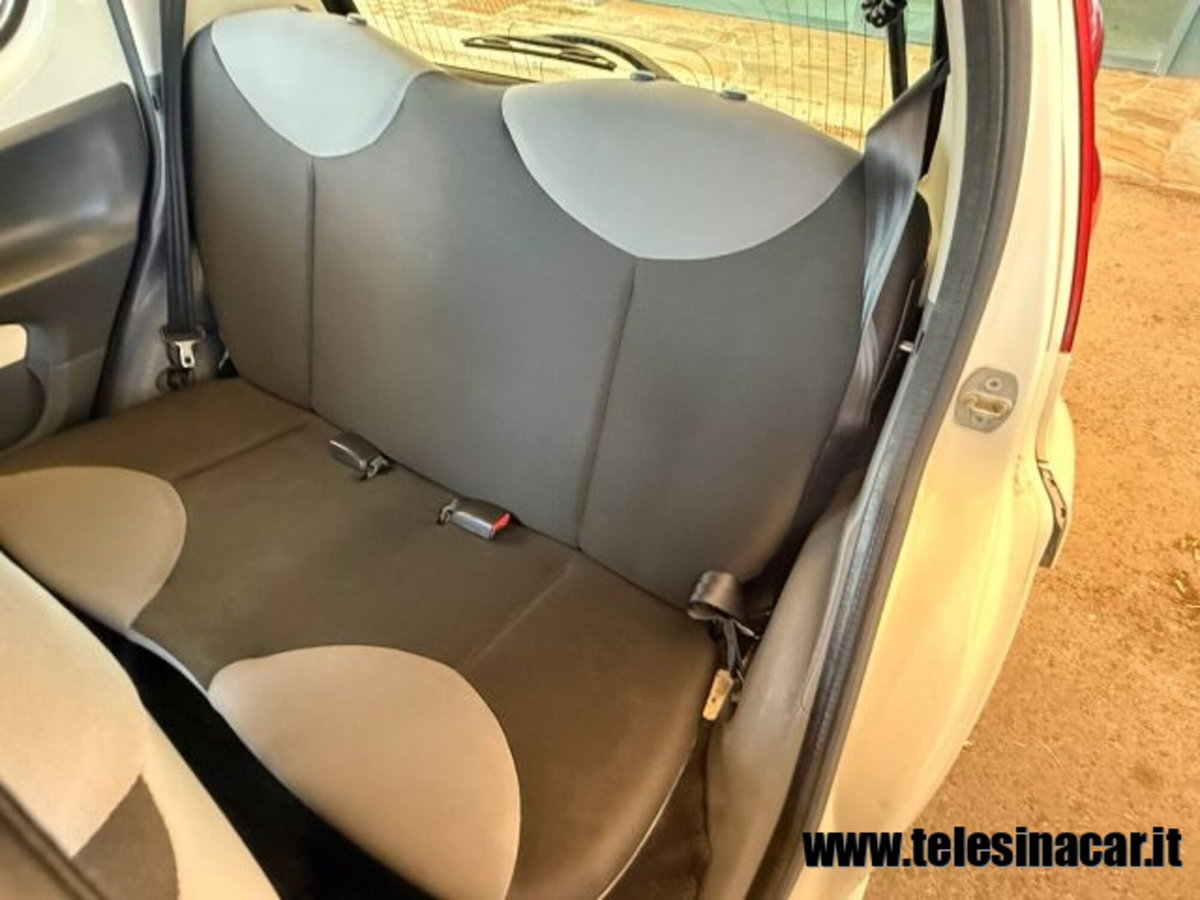 Peugeot 107 68CV 3p. Desir (12)