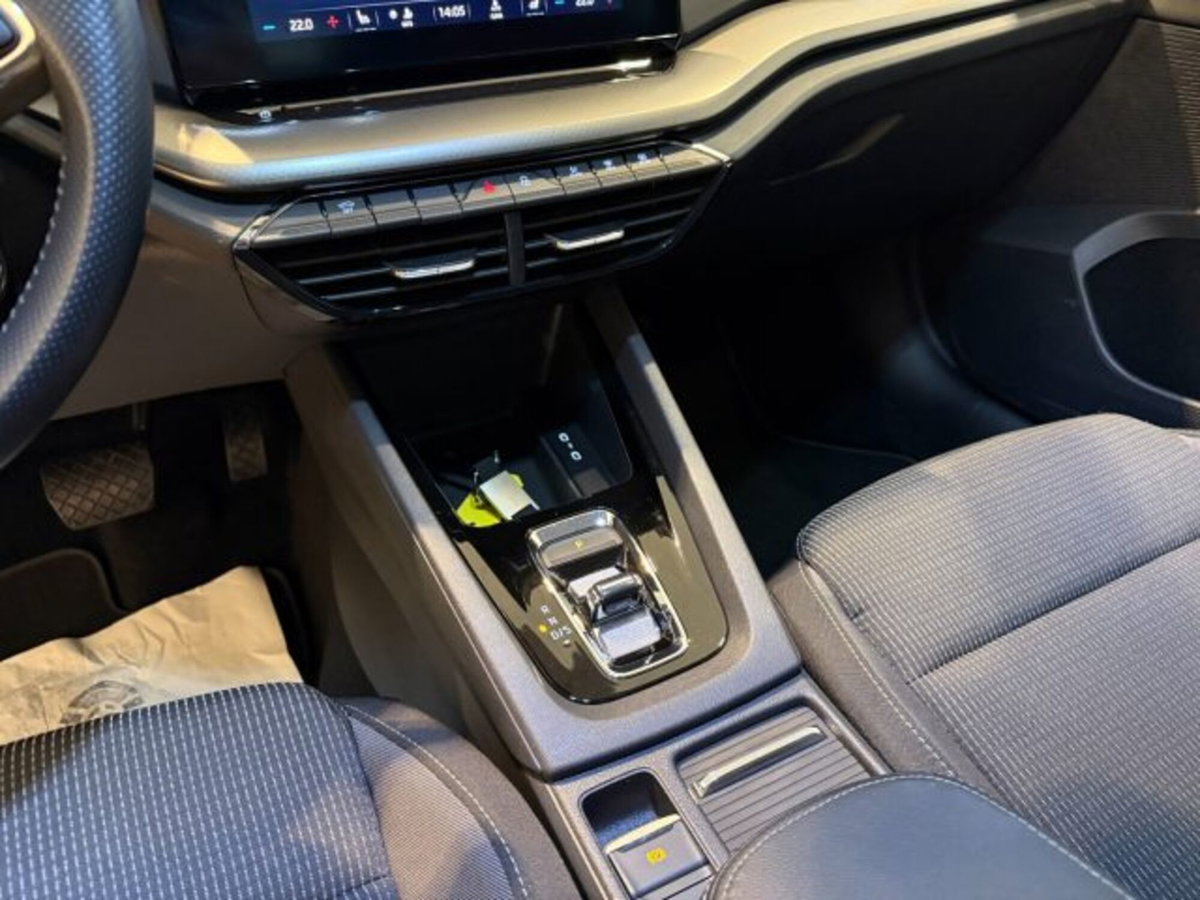 Skoda Octavia 2.0 TDI EVO SCR DSG Executive (9)