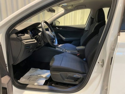 Skoda Octavia 2.0 TDI EVO SCR DSG Executive (4)