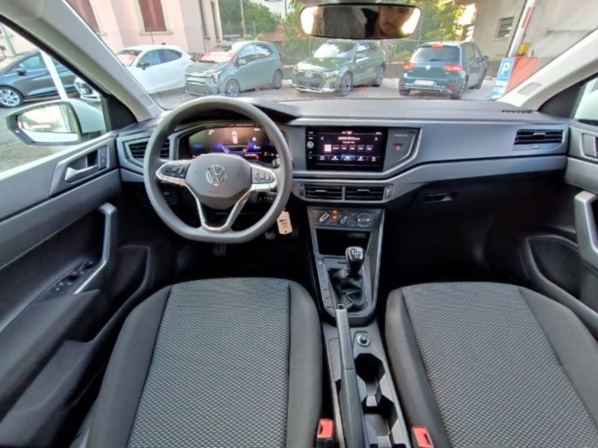 Volkswagen Polo 1.0 Life 80cv (11)