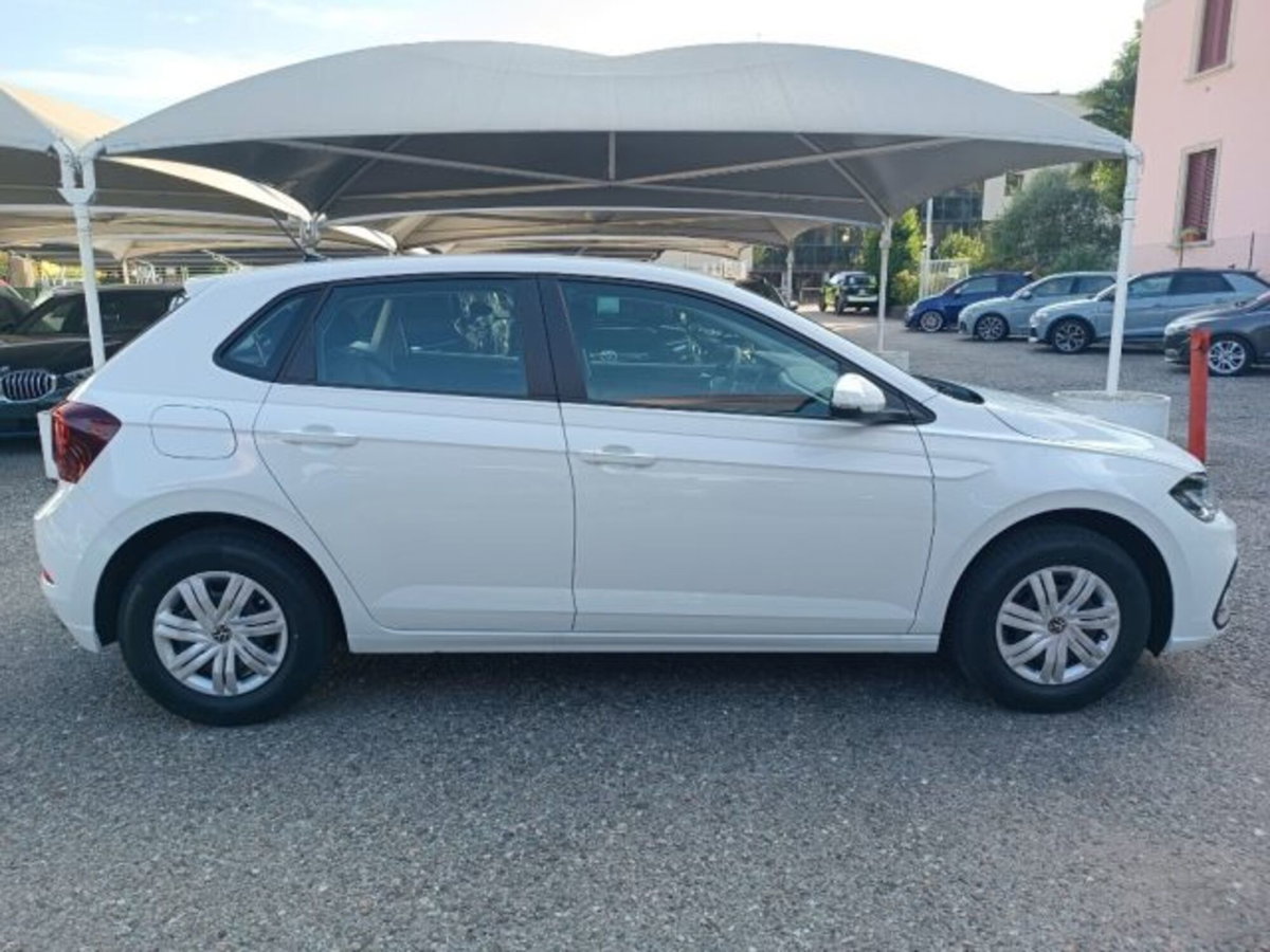 Volkswagen Polo 1.0 Life 80cv (8)