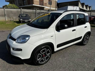 Fiat Panda 1.0 FireFly S&S Hybrid City Cross usata