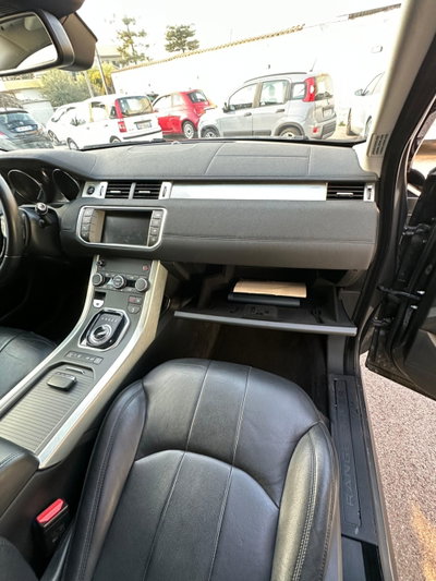 Land Rover Range Rover Evoque 2.0 TD4 150 CV 5p. Pure (18)