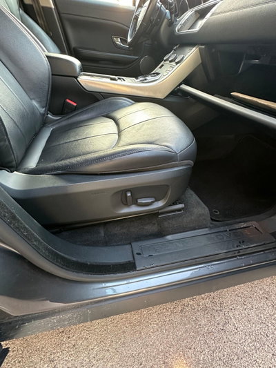 Land Rover Range Rover Evoque 2.0 TD4 150 CV 5p. Pure (19)