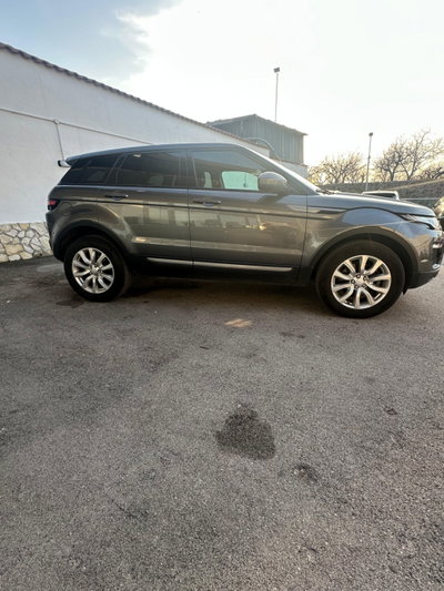 Land Rover Range Rover Evoque 2.0 TD4 150 CV 5p. Pure (4)