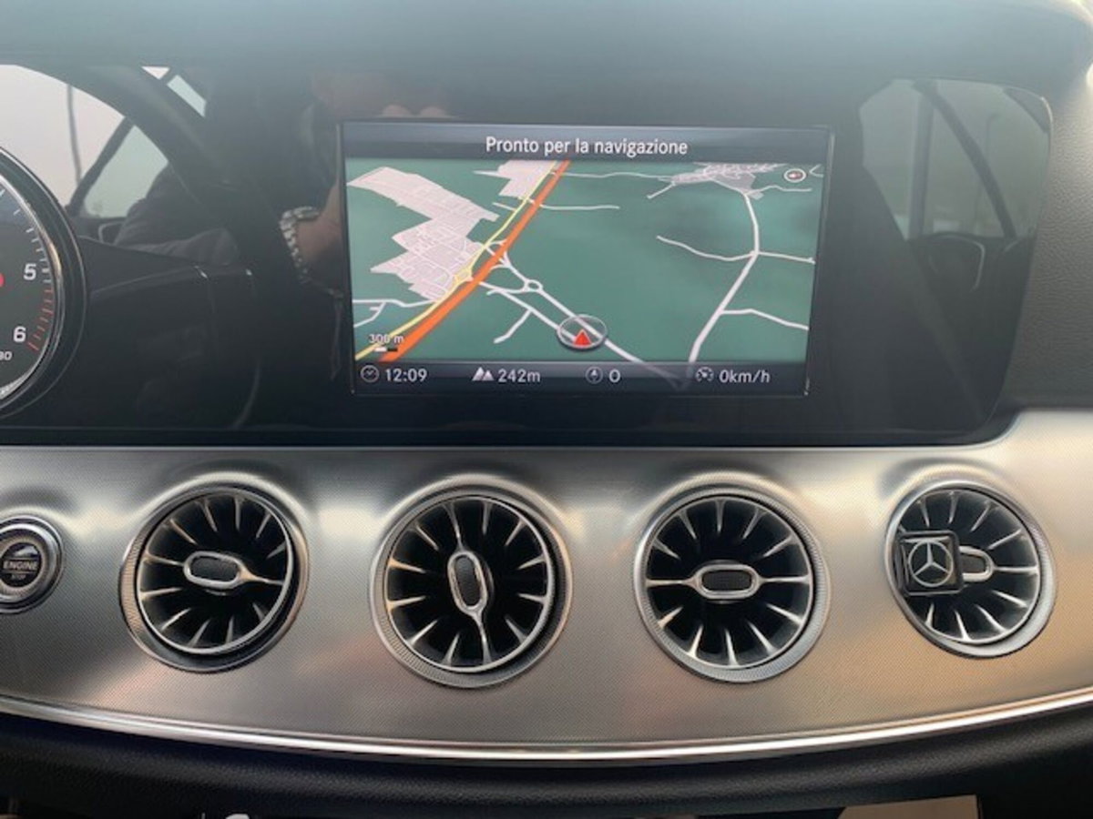 Mercedes-Benz Classe E Coupé 350 d 4Matic Business Sport (11)