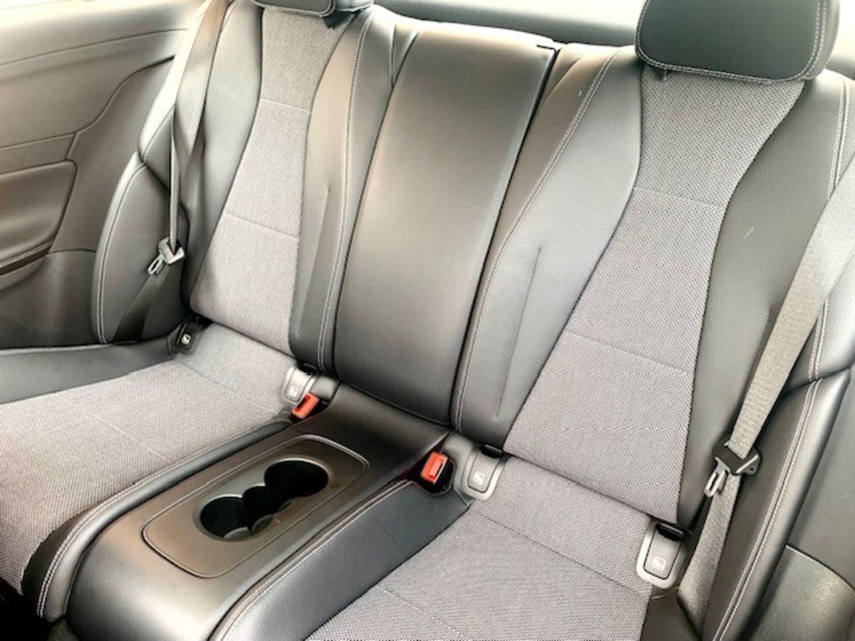 Mercedes-Benz Classe E Coupé 350 d 4Matic Business Sport (16)