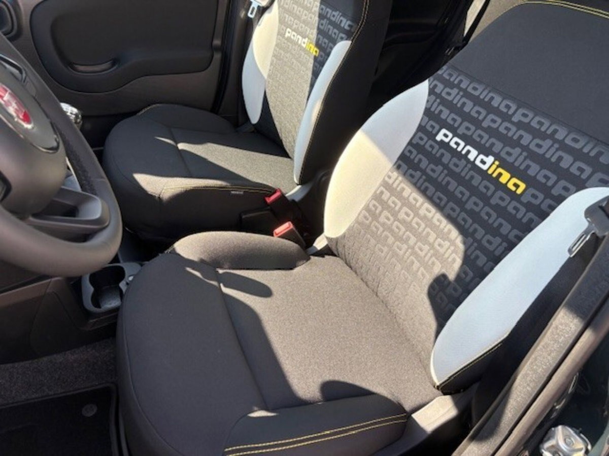 Fiat Panda 1.0 FireFly S&S Hybrid City Cross (11)