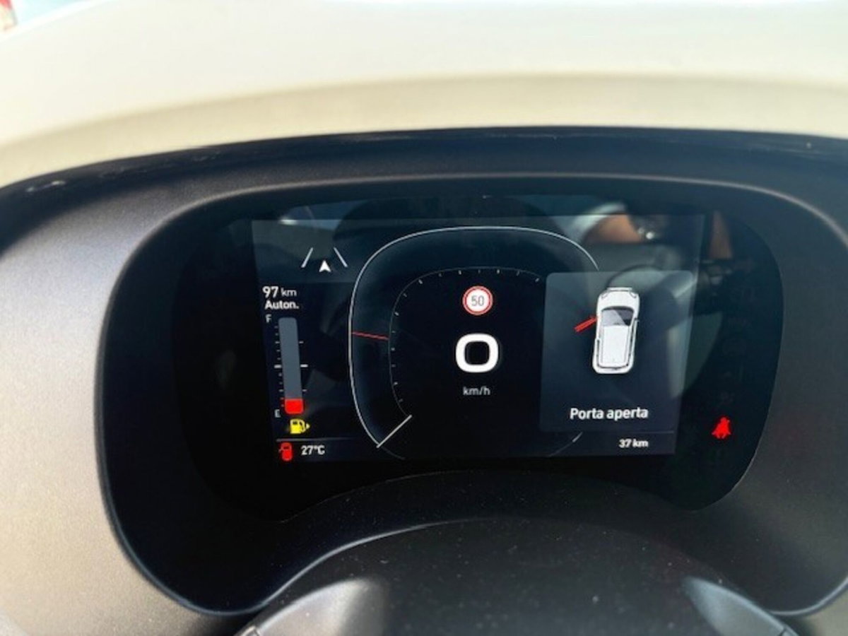 Fiat Panda 1.0 FireFly S&S Hybrid City Cross (4)