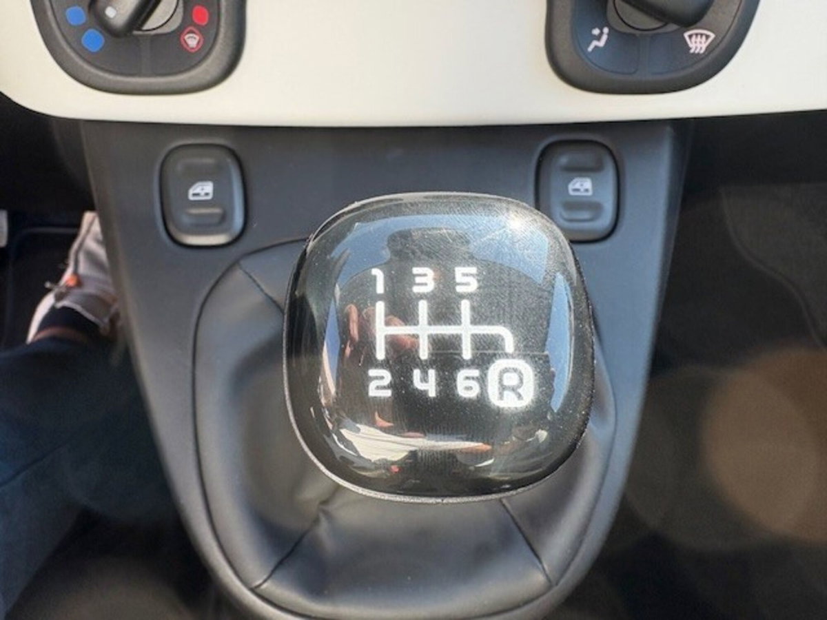 Fiat Panda 1.0 FireFly S&S Hybrid City Cross (8)