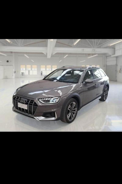 Audi A4 Allroad Allroad 40 2.0 tdi mhev Identity Contrast quattro 204cv s-tronic usata