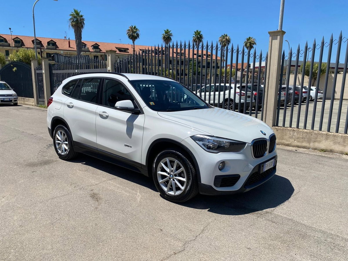 BMW X1 sDrive18d Business (8)