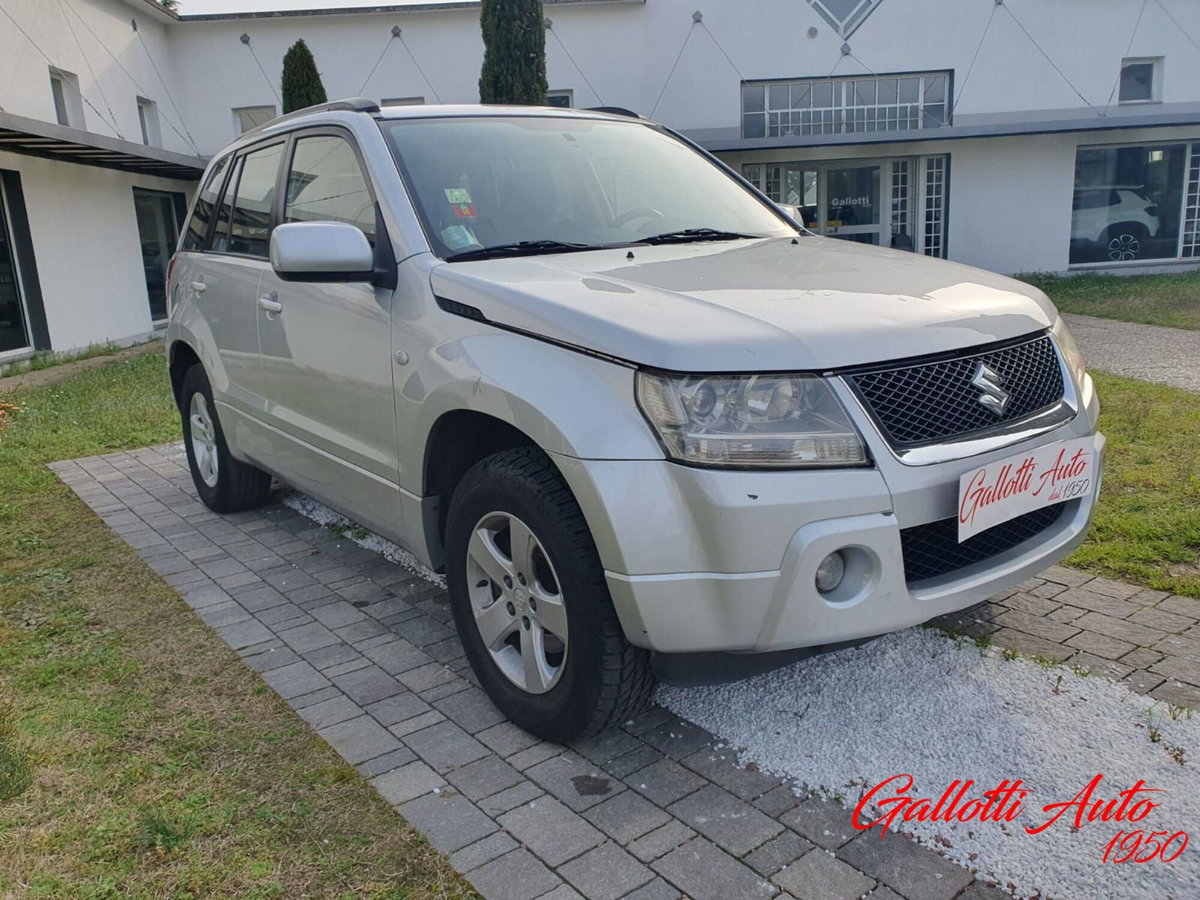 Suzuki Grand Vitara 1.9 DDiS 5 porte Crossover (3)