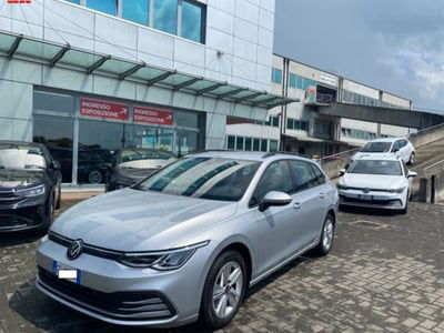 Volkswagen Golf Variant 2.0 TDI SCR DSG Life usata
