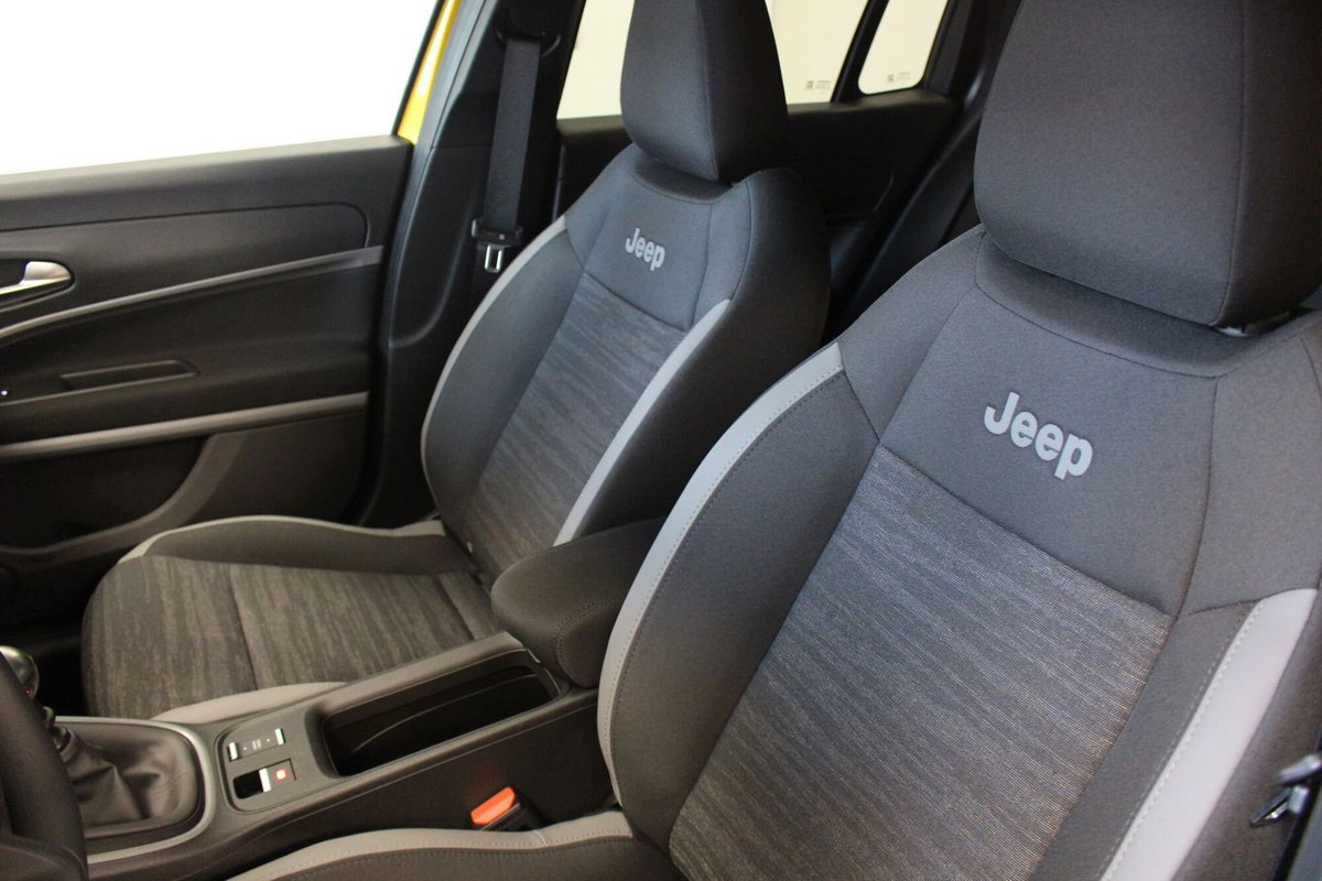Jeep Avenger 1.2 turbo Longitude fwd 100cv (8)