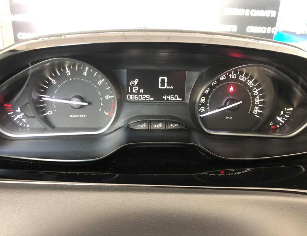 Peugeot 208 82 5 porte Active (11)