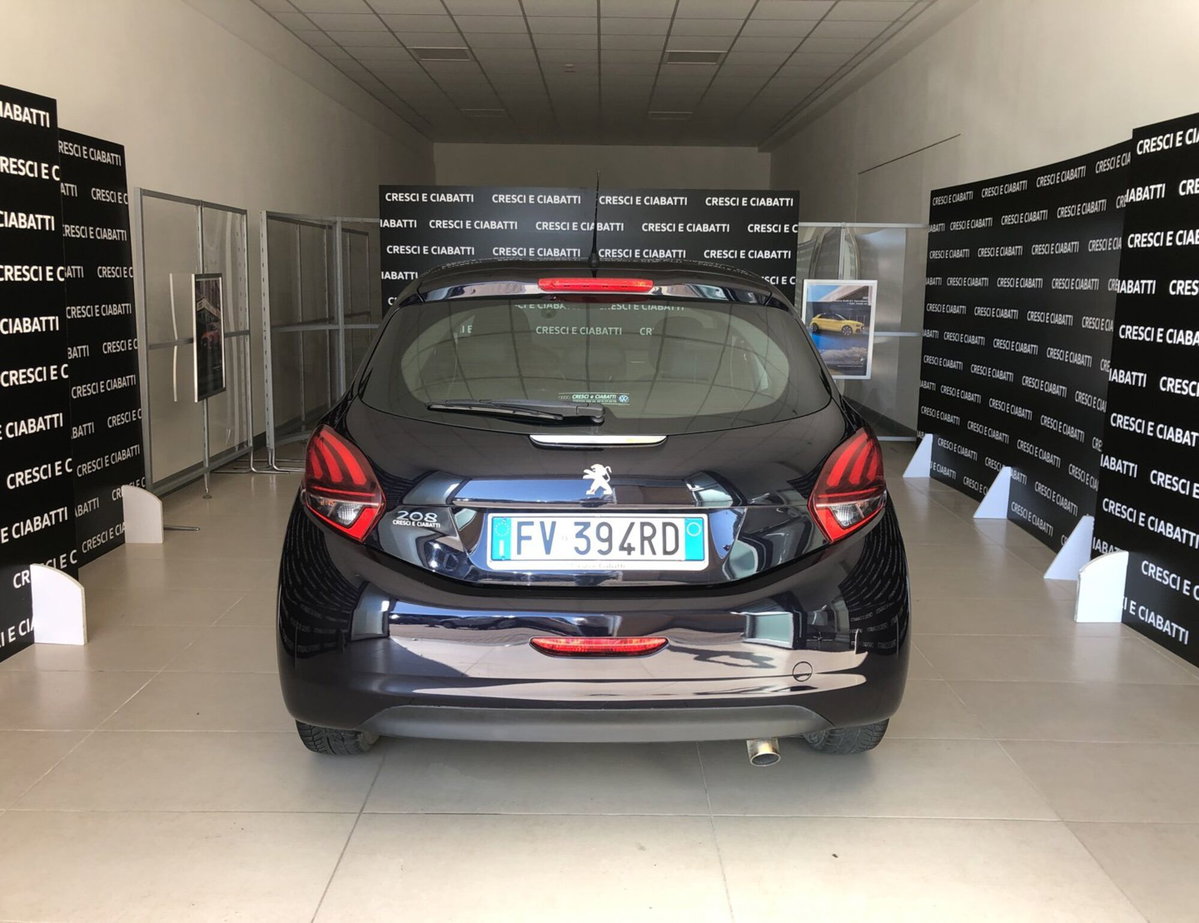 Peugeot 208 82 5 porte Active (2)