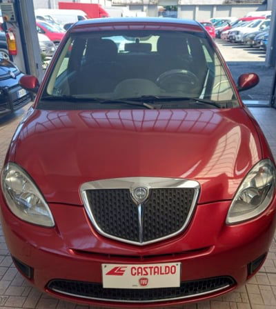 Lancia Ypsilon 1.3 MJT 75 CV New Oro