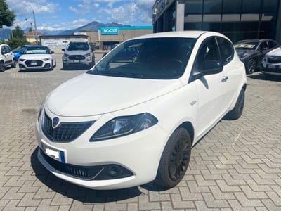 Lancia Ypsilon 1.0 FireFly 5 porte S&S Hybrid Silver Plus usata