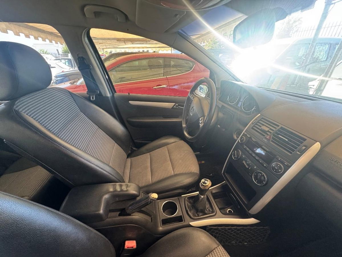 Mercedes-Benz Classe A 180 CDI Avantgarde (7)