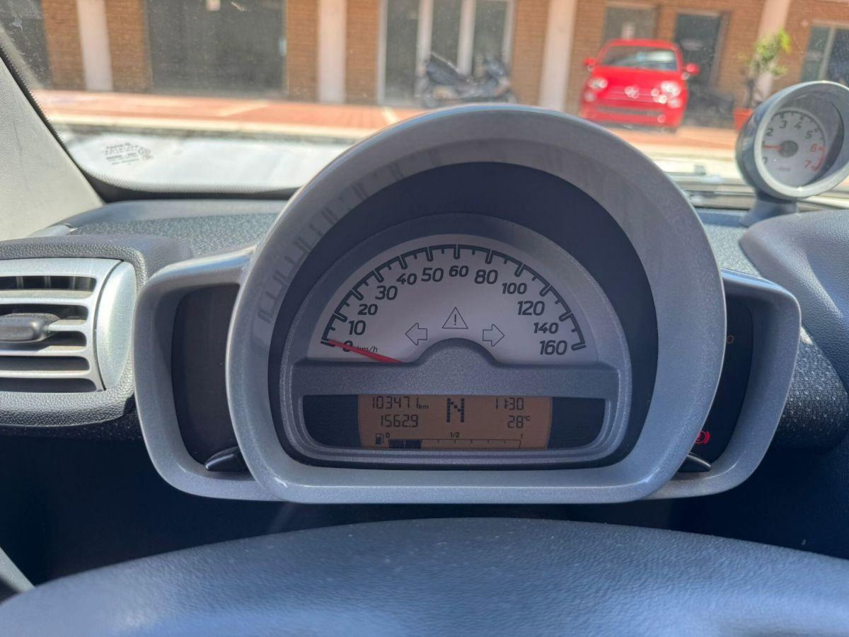 smart Fortwo 1000 52 kW MHD coupé passion (6)