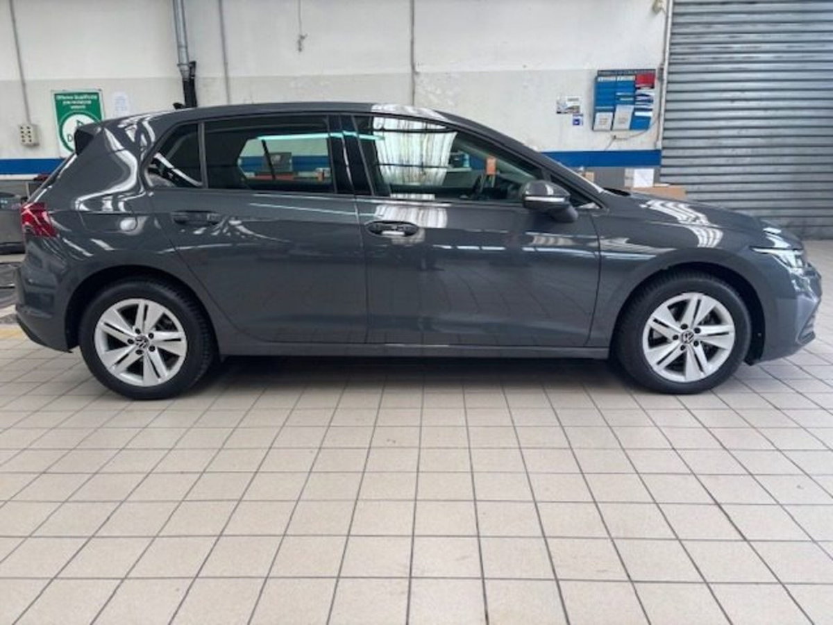 Volkswagen Golf 2.0 TDI SCR Life (4)