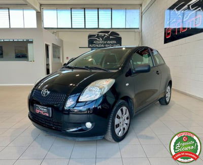 Toyota Yaris 1.0 3 porte Navi usata