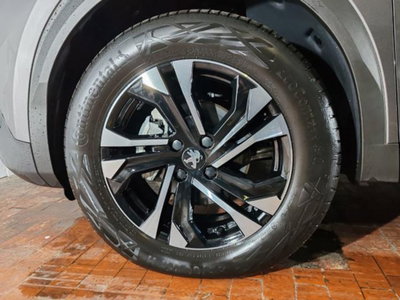 Peugeot 2008 1.2 puretech Allure s&s 130cv eat8 (7)