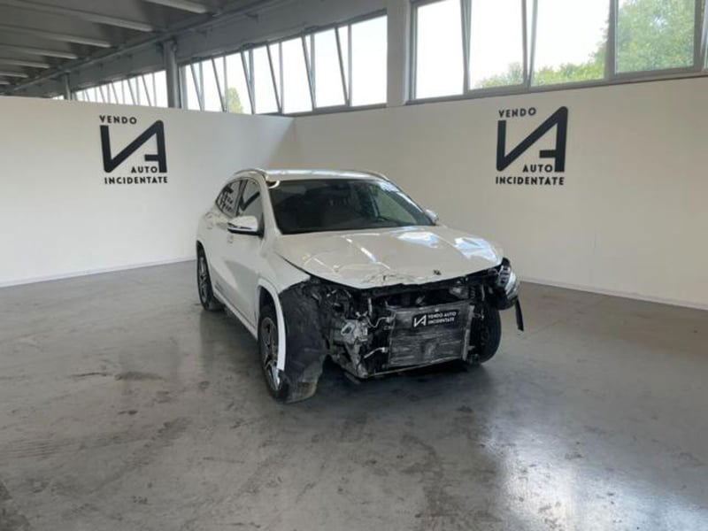 Mercedes-Benz GLA SUV 200 d Automatic Premium