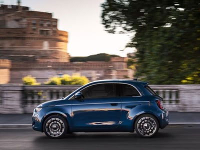 Fiat 500e Icon Berlina 42 kWh usata