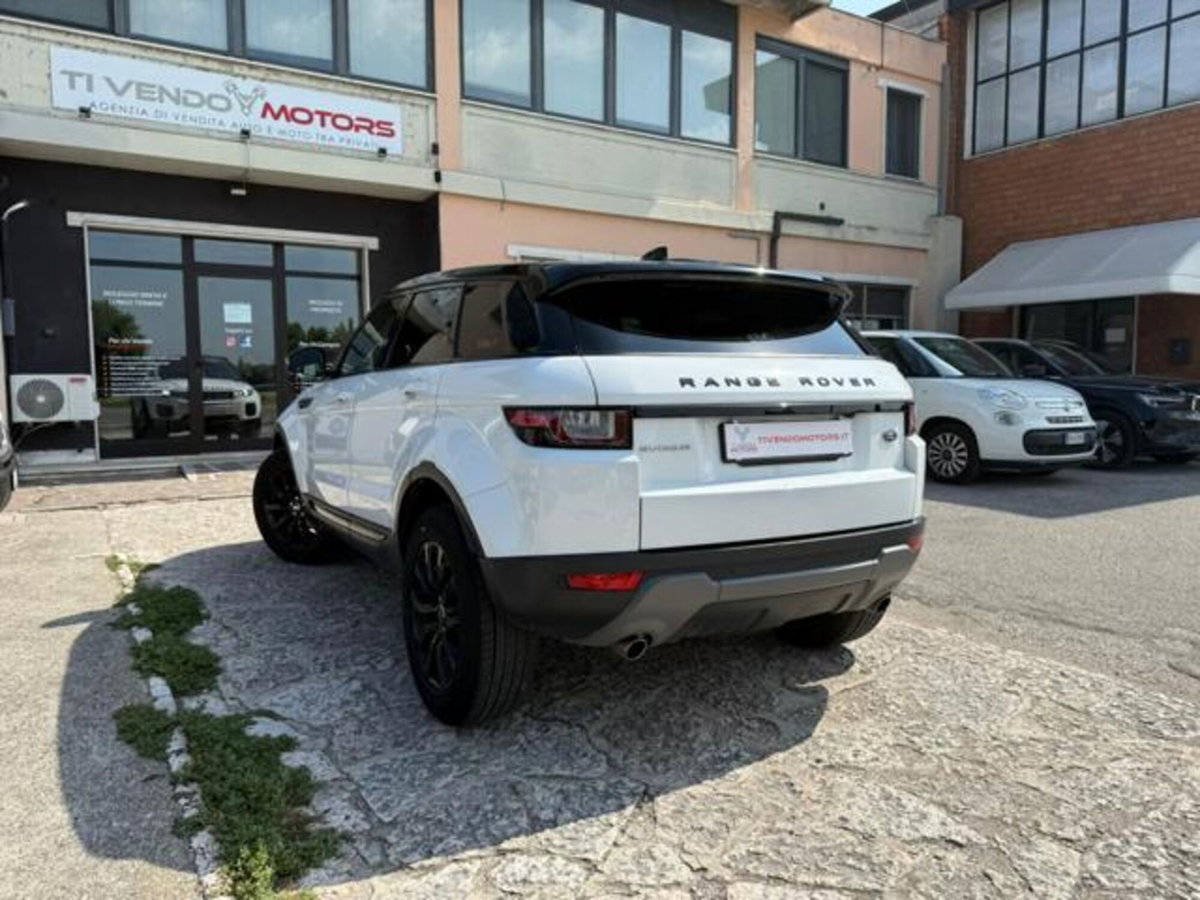 Land Rover Range Rover Evoque 2.0 TD4 150 CV 5p. Pure (3)