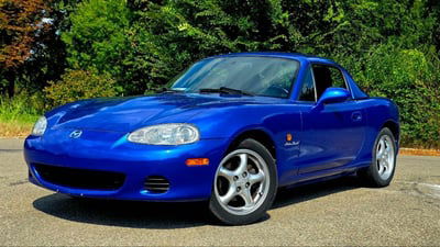 Mazda MX-5 1.6i 16V cat Starry Blue usata