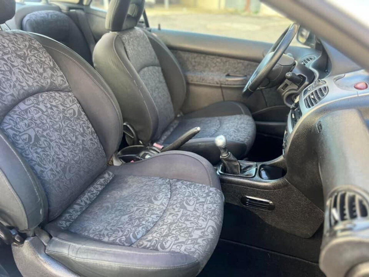 Peugeot 206 Cabrio HDi FAP CC Quiksilver (15)