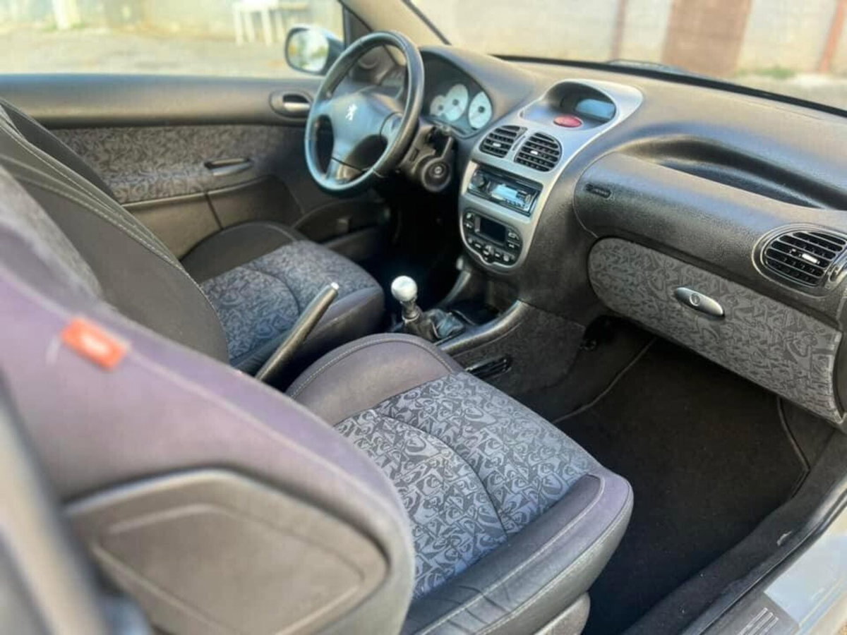 Peugeot 206 Cabrio HDi FAP CC Quiksilver (17)