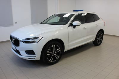 Volvo XC60 B4 Geartronic Momentum Pro usata