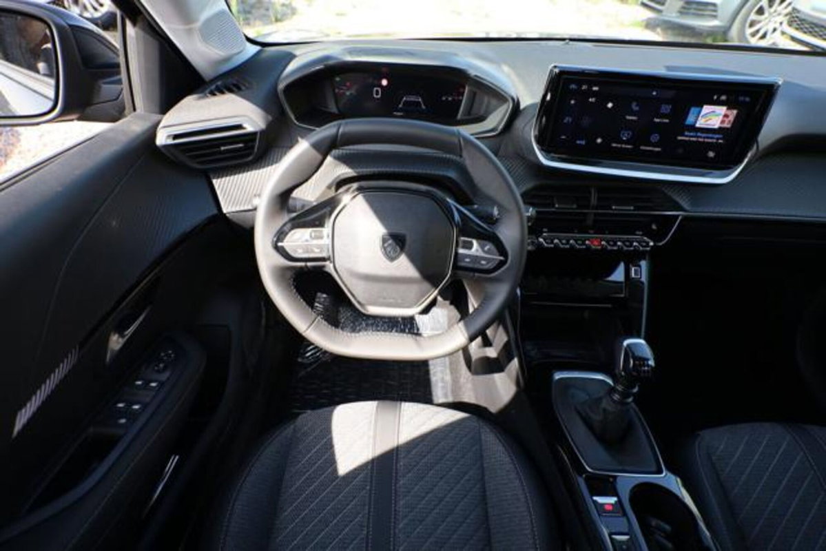 Peugeot 208 PureTech 100 Stop&Start 5 porte Allure (6)